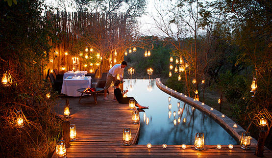 Romantic dining at Londolozi Pioneer Camp.